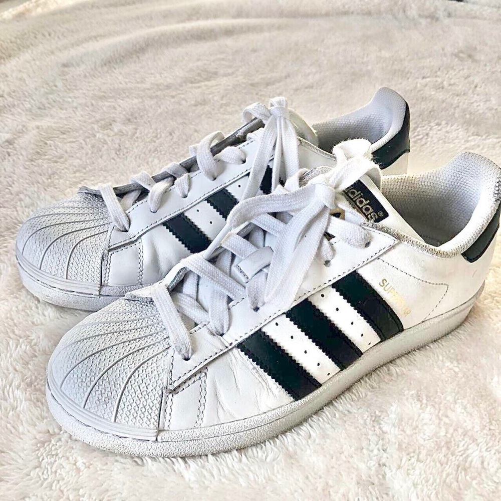 Adidas Superstar Sneakers